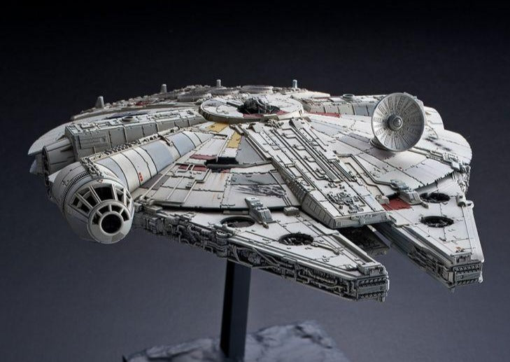 Star Wars The Rise of Skywalker Millennium Falcon 1/144 Scale Model Kit