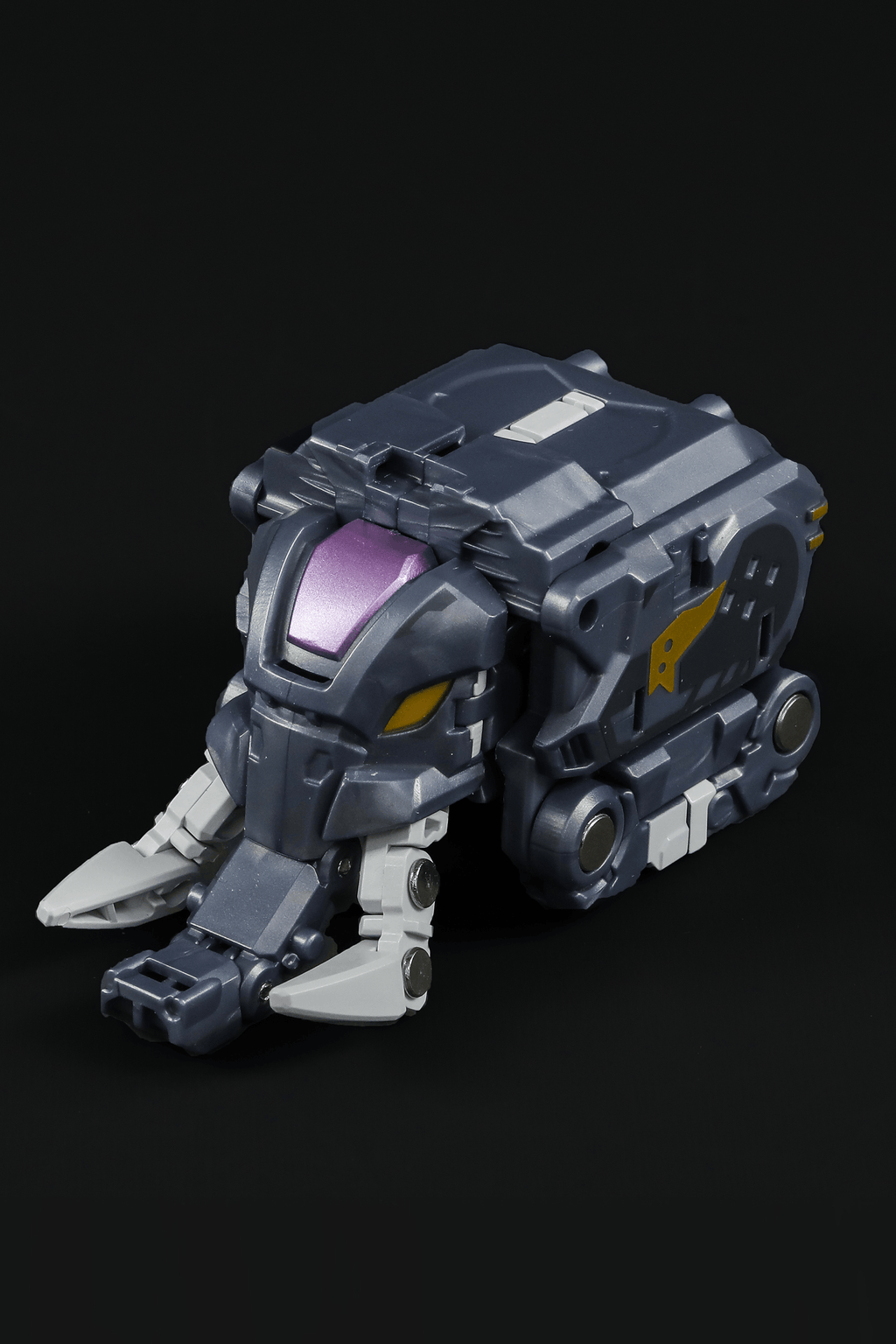 BMM-01 BEASTBOX MEGA Mechabeast Psychotrain