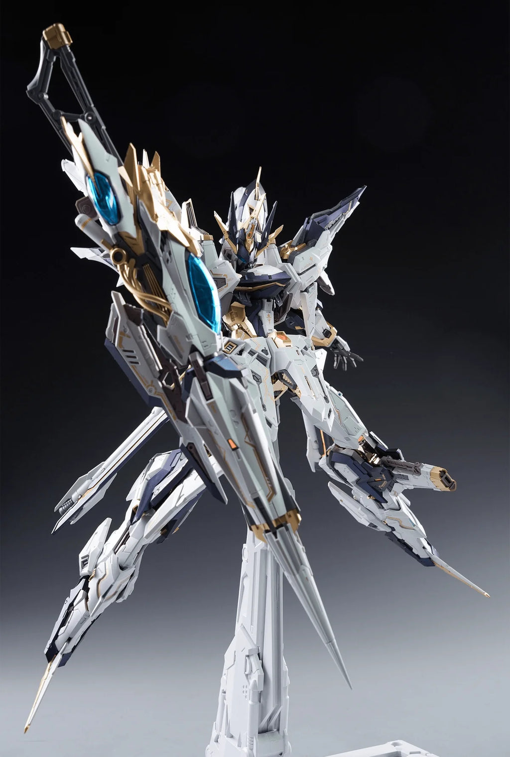 IN ERA+ Aurora Model Kit /w Metal Frame
