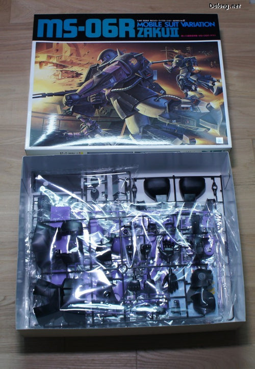 1/60 MS-06R Zaku II Mobile Suit Variation #18