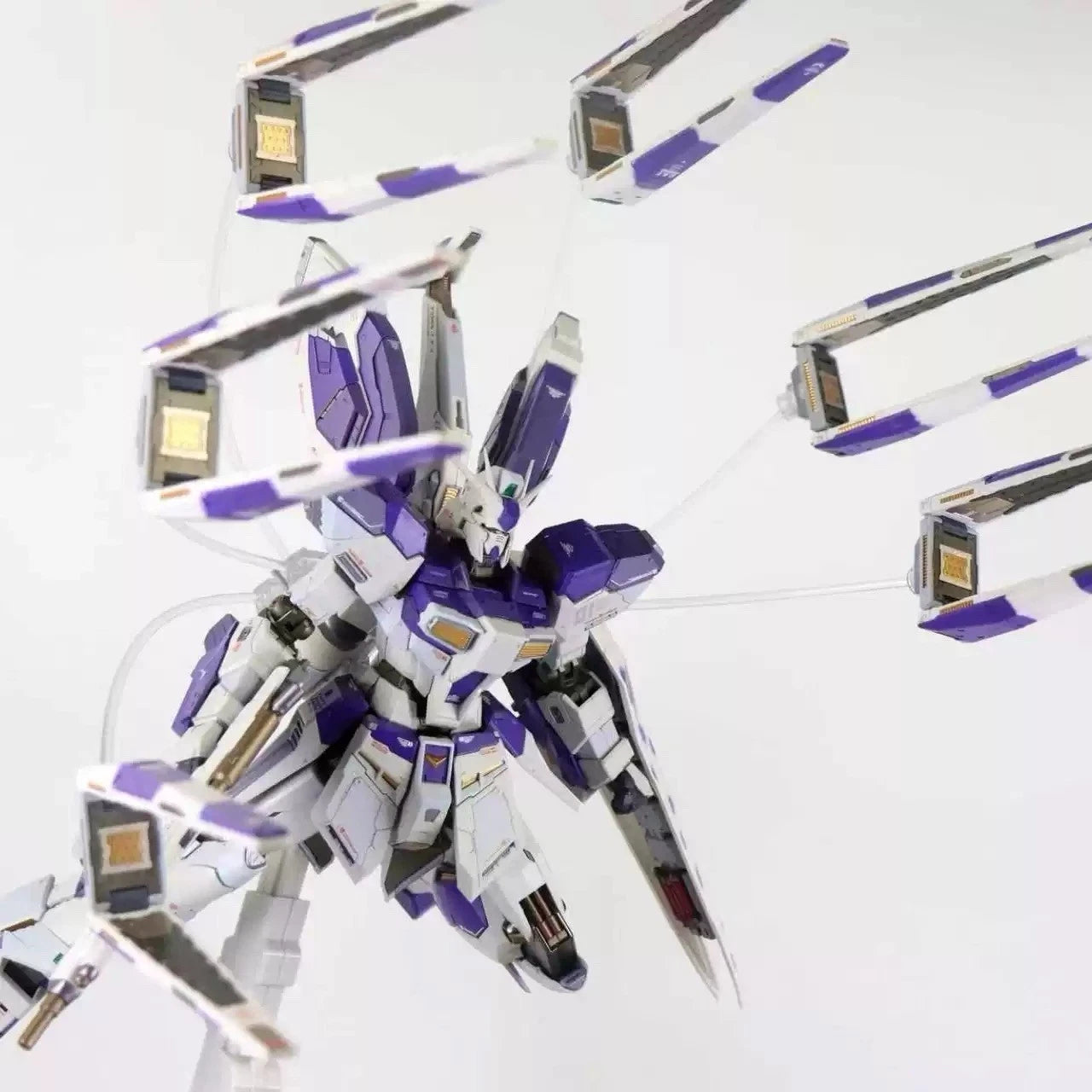 Daban 1/100 MG Hi-v Gundam Model Kit w/ Mega Particle Cannon
