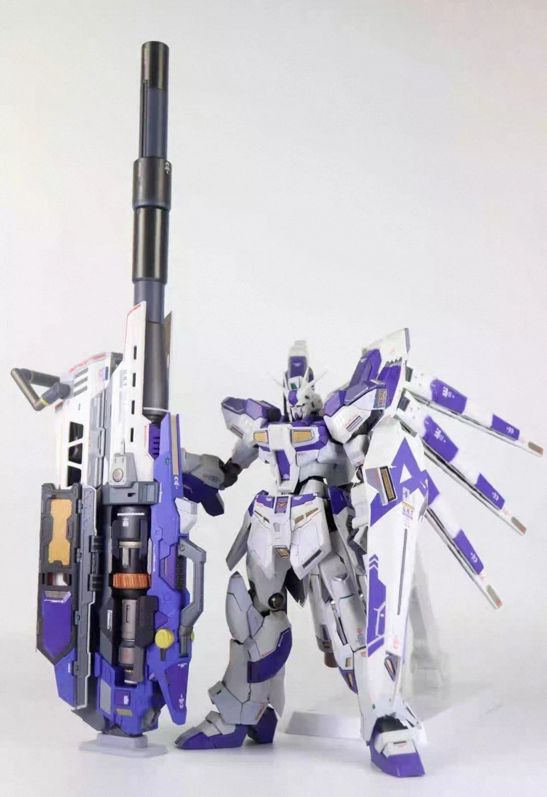 Daban 1/100 MG Hi-v Gundam Model Kit w/ Mega Particle Cannon