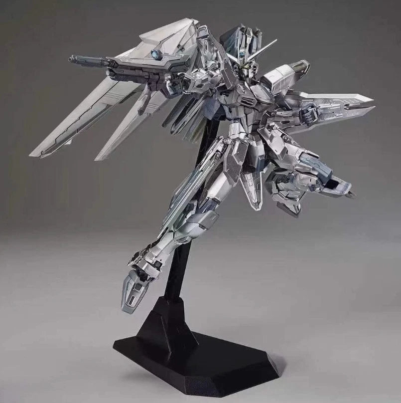 MG 1/100 Freedom Gundam Ver.2.0 Silver Coating